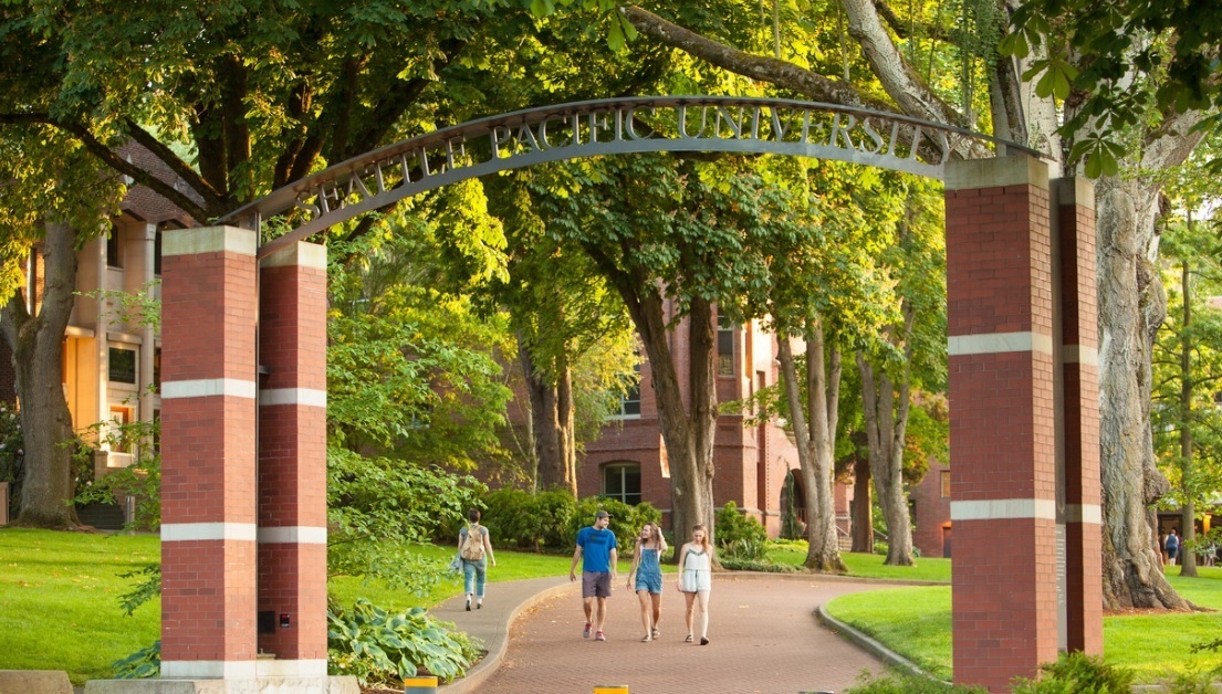 Christian Colleges And Universities Lowering Freezing Tuition U S News