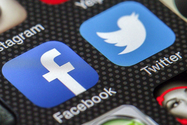 How should evangelicals respond to the threat of censorship? - Vimarsana News