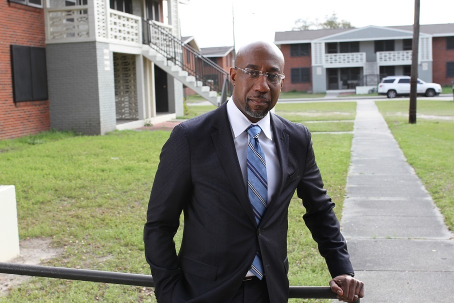 Conservatives slam Raphael Warnock for 'heresy' over Easter tweet - Vimarsana News