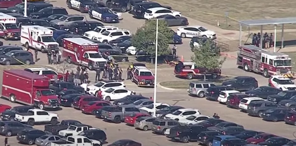 Texas high school shooting suspect turns himself in, wounds 4 - Vimarsana News