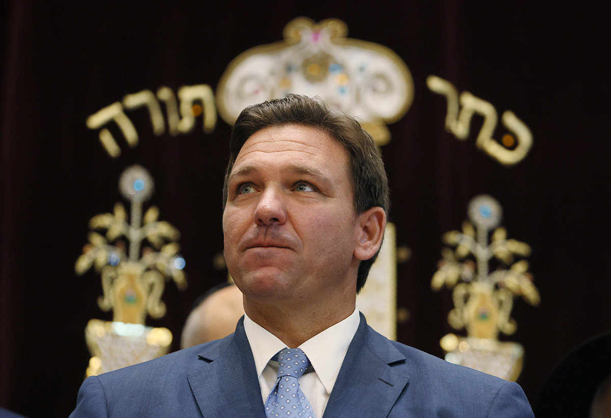 Ron DeSantis signs bill to provide $70 million to help fathers - Vimarsana News