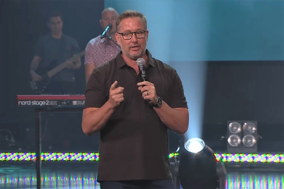 Pastor Stovall Weems steps down from Celebration Church after filing lawsuit