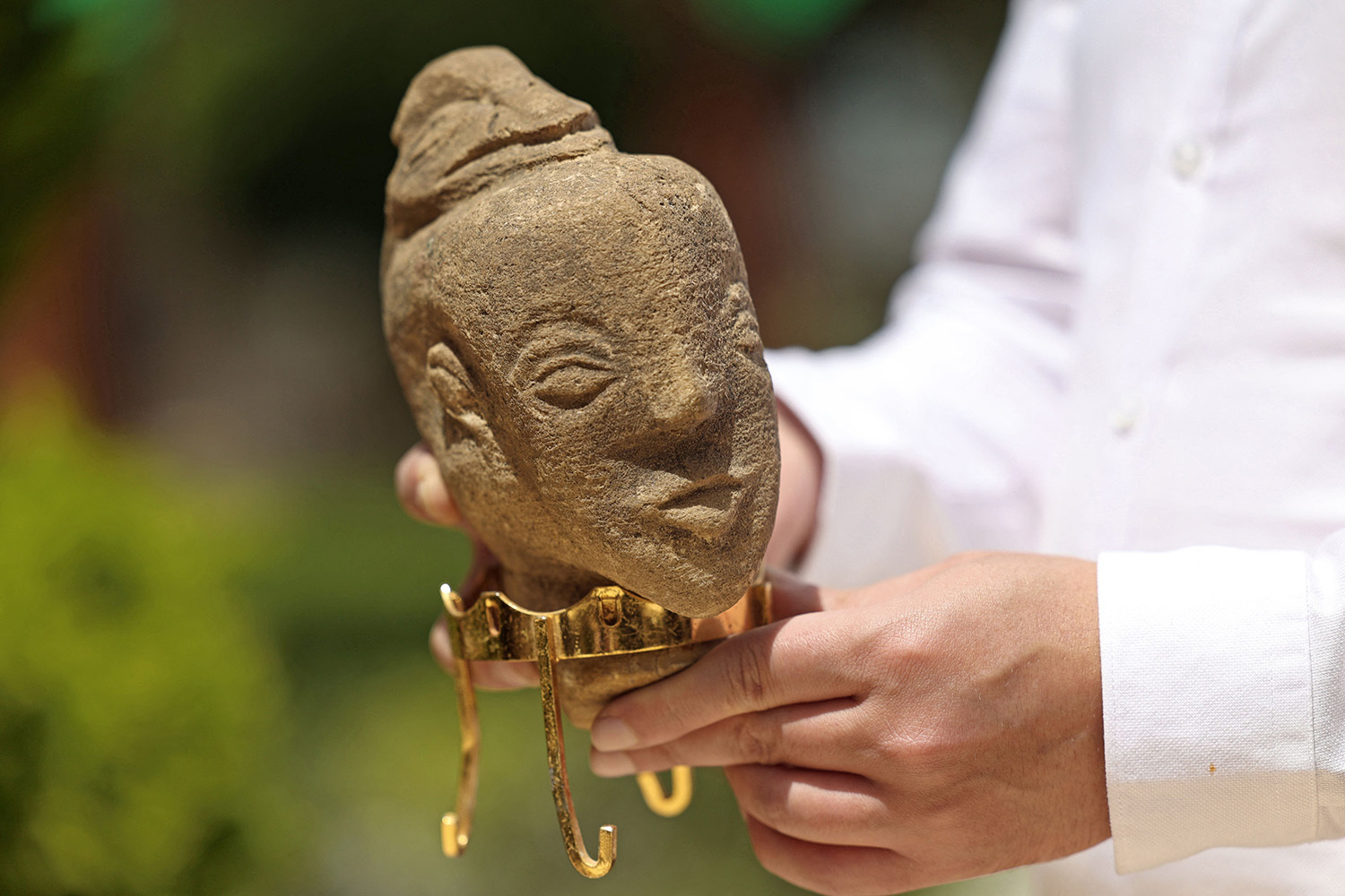 Palestinian farmer discovers artifact linked to Canaanites - Vimarsana News