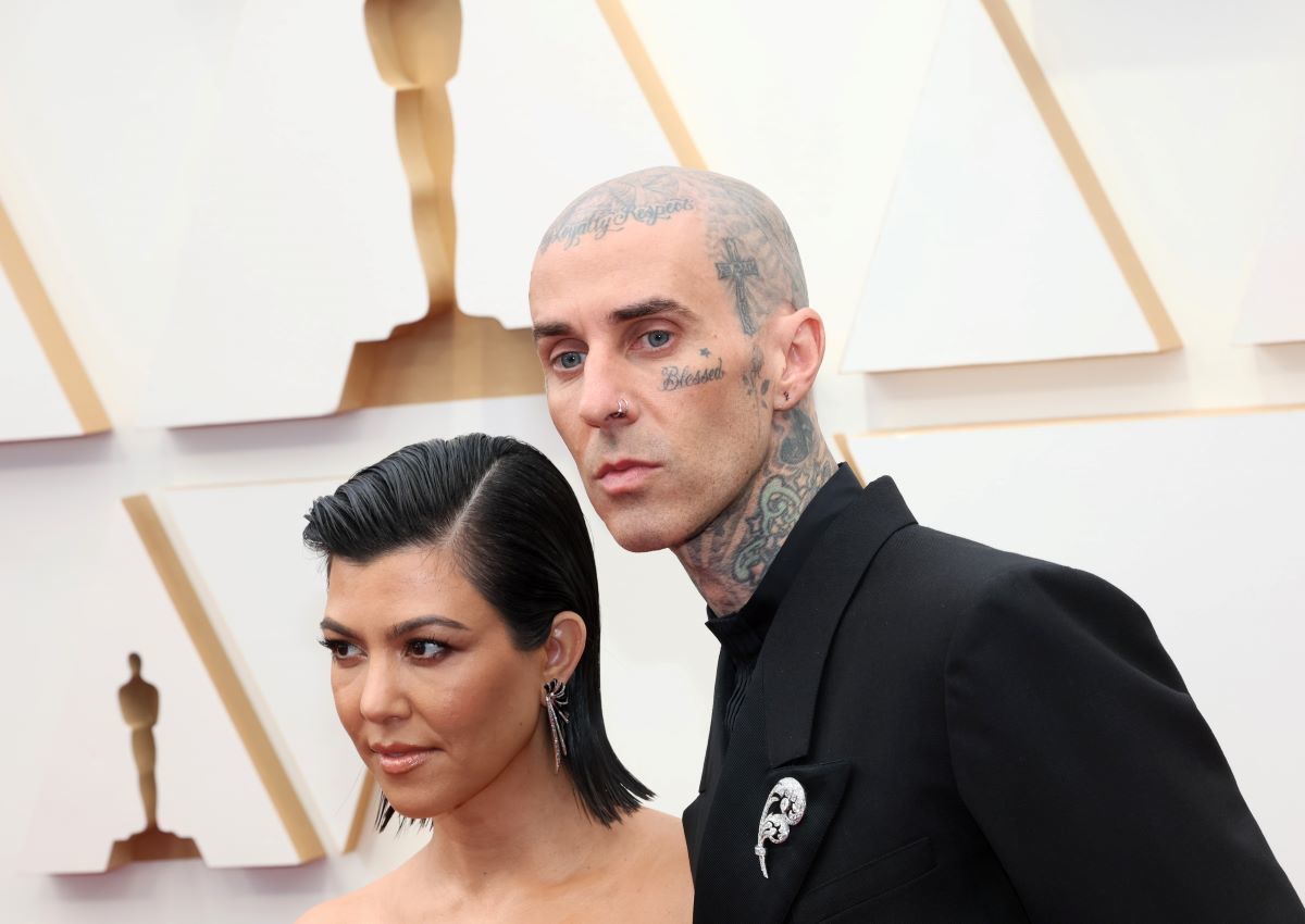 Pastor Chad Veach officiates Kardashian-Barker wedding | Entertainment