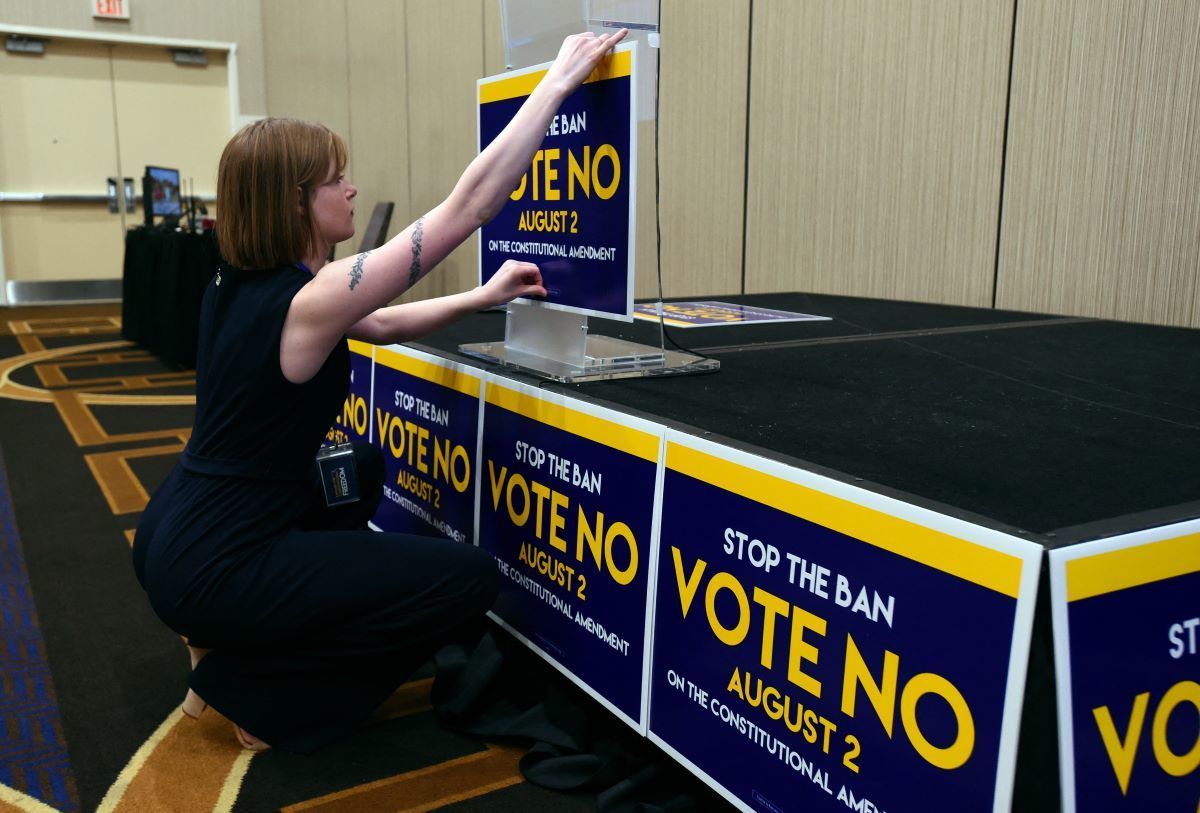 Kansas voters uphold abortion right in state constitution - Vimarsana News