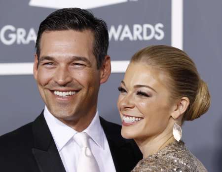 LeAnn Rimes finding way back to God after running away from faith ...