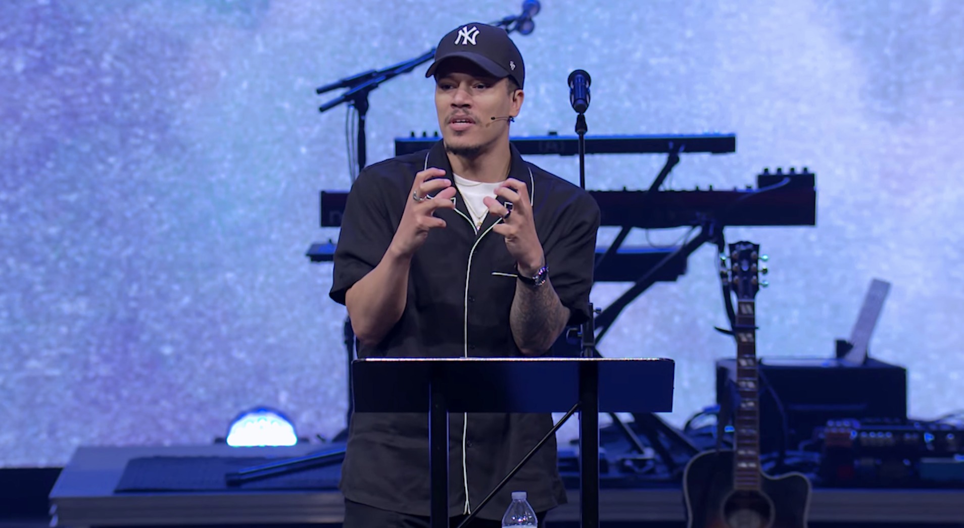 Trip Lee warns Christians that showing off good works is 'poison' - Vimarsana News
