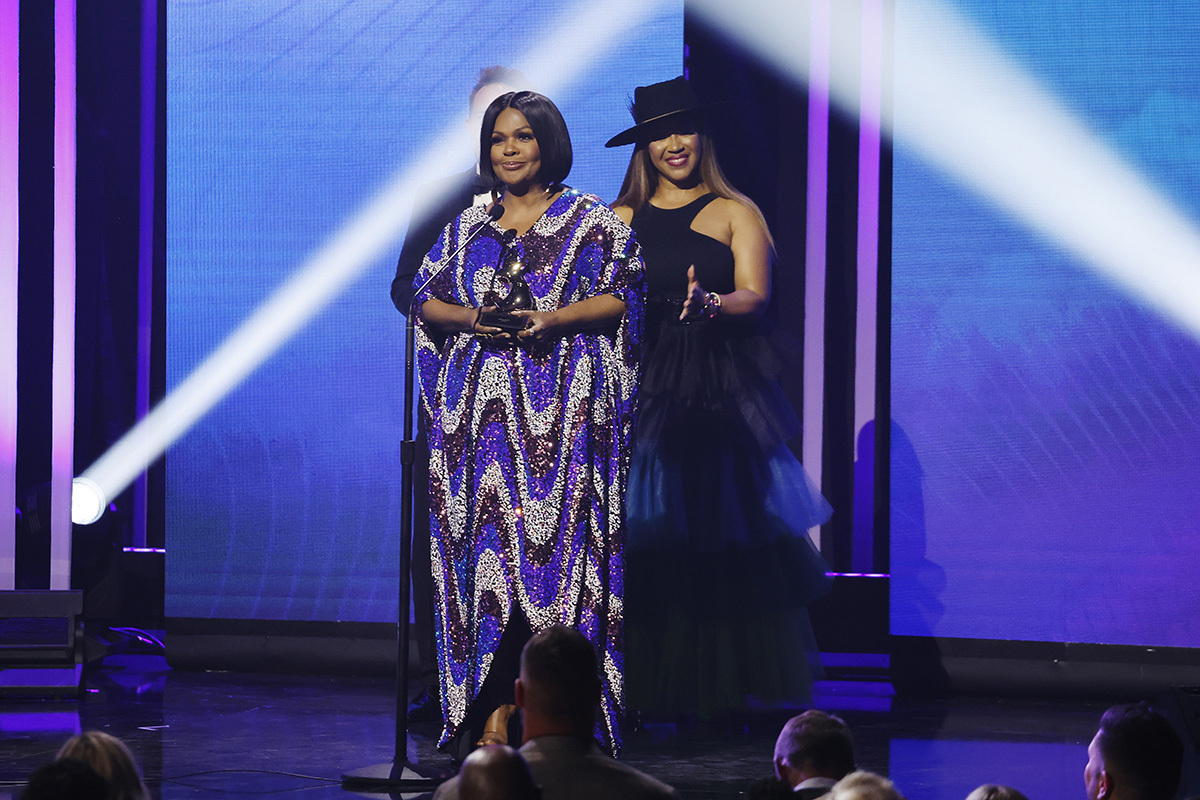 CeCe Winans makes history for win at GMA Dove Awards Entertainment