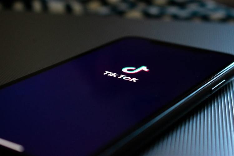 TikTok removes Pornhub for violating community guidelines - Vimarsana News