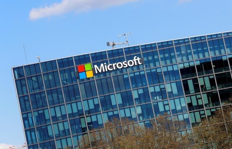 Microsoft dodges abortion question, then laments worker shortage - Vimarsana News