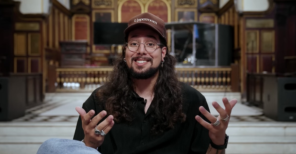 Worship leader claims God healed him of cancerous leg tumor - Vimarsana News