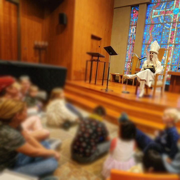 Presbyterian church in San Franciso hosts all-ages drag show - Vimarsana News