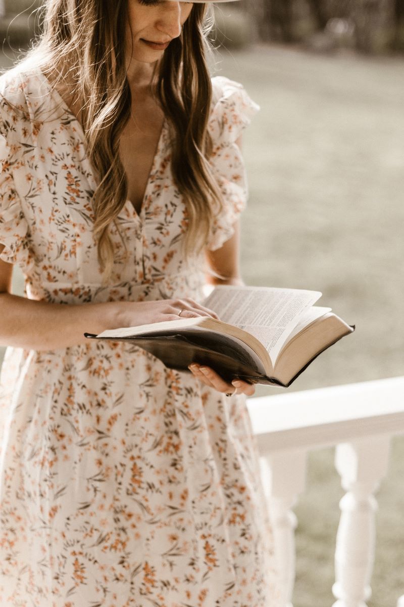 No, women cannot be pastors. A response to Pastor Kelly Williams - Vimarsana News