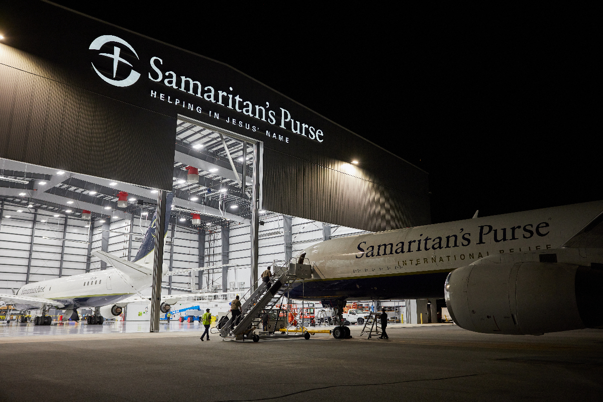 Franklin Graham Dedicates Airlift Response Center in Greensboro