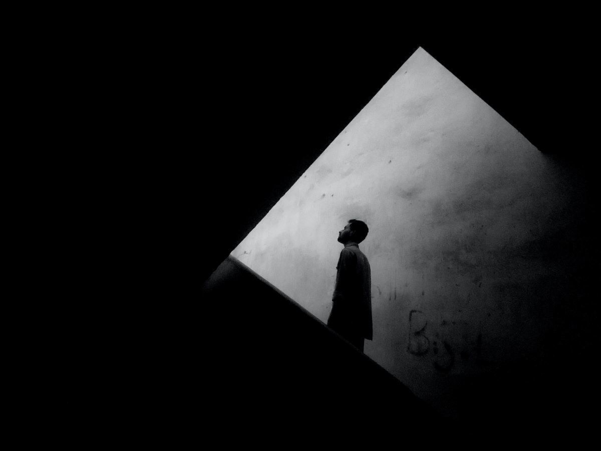 भगवान कभी अकेले नहीं रहे