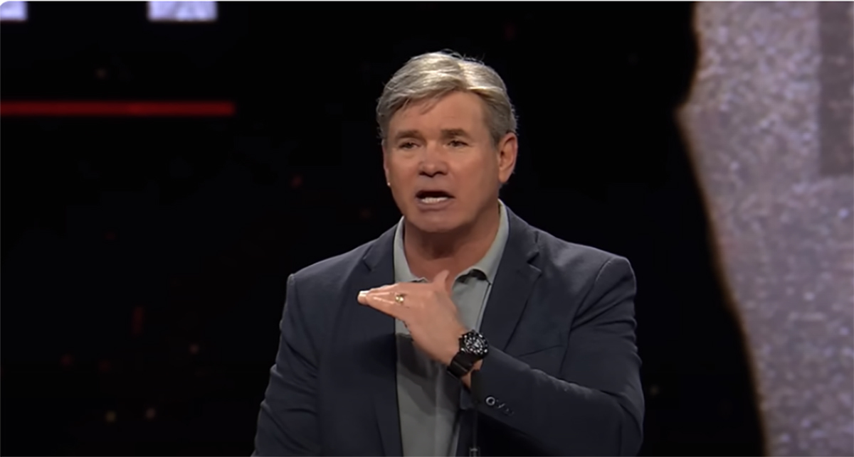 जैक हिब्स: पुरुषों पर युद्ध चल रहा है;  लड़कों को बाइबिल आधारित मर्दानगी की जरूरत है