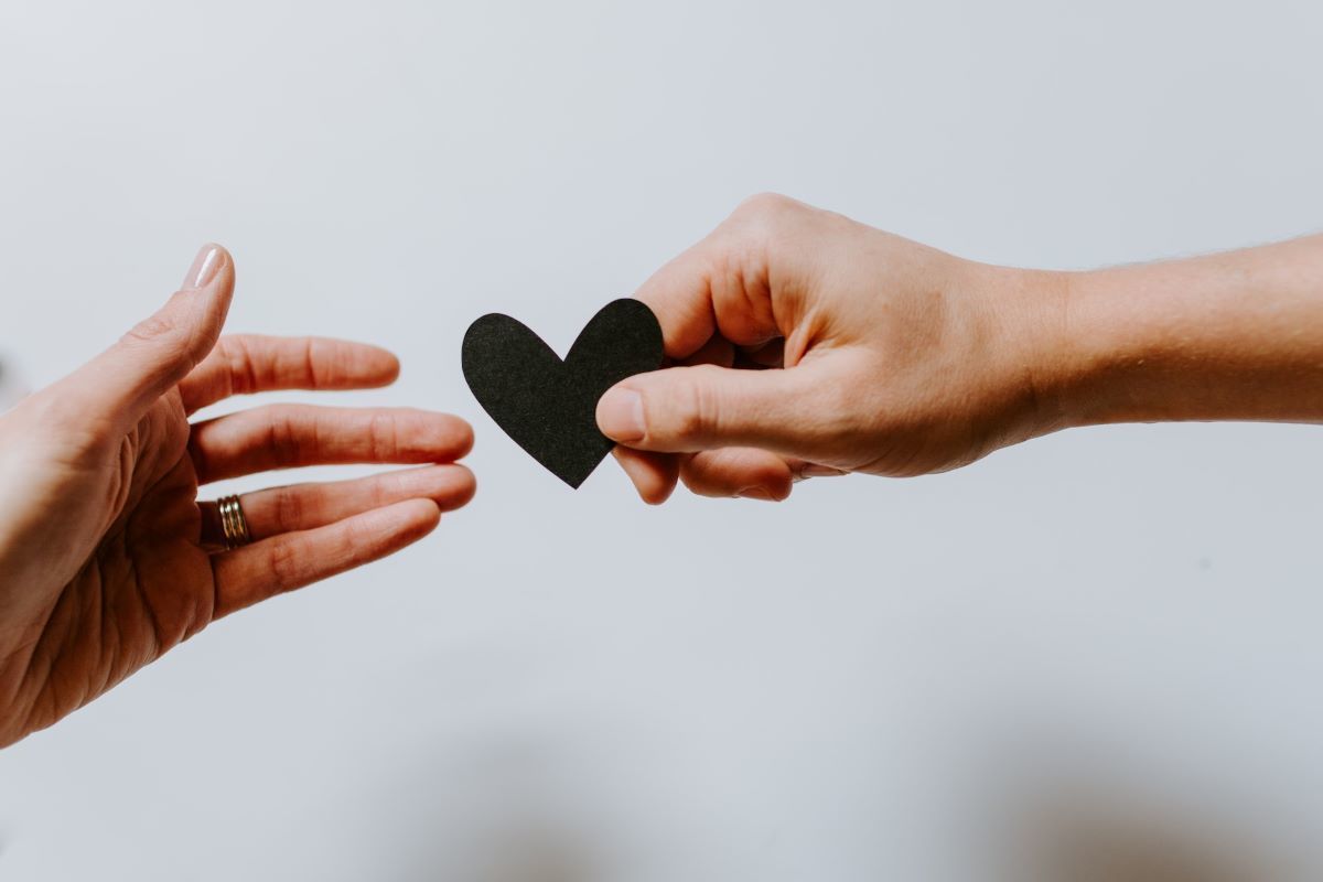 Valentine's Day and Ash Wednesday: Why they're the perfect couple - Vimarsana News