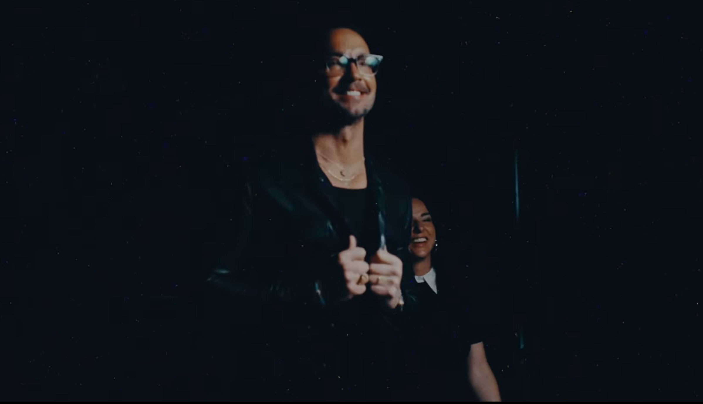 Carl Lentz says he’s not back in ministry