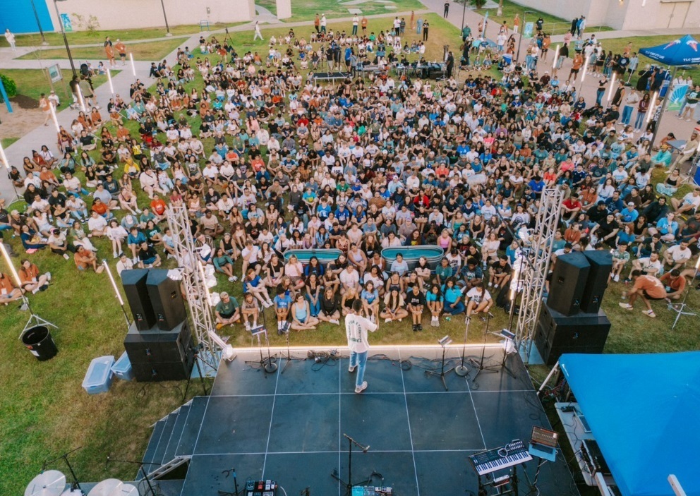 Texas A&M revival event draws nearly 1,500 students; 62 baptized