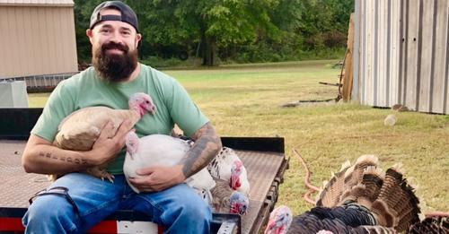 Fundraiser relaunched for dad charged murdering alleged predator | U.S.