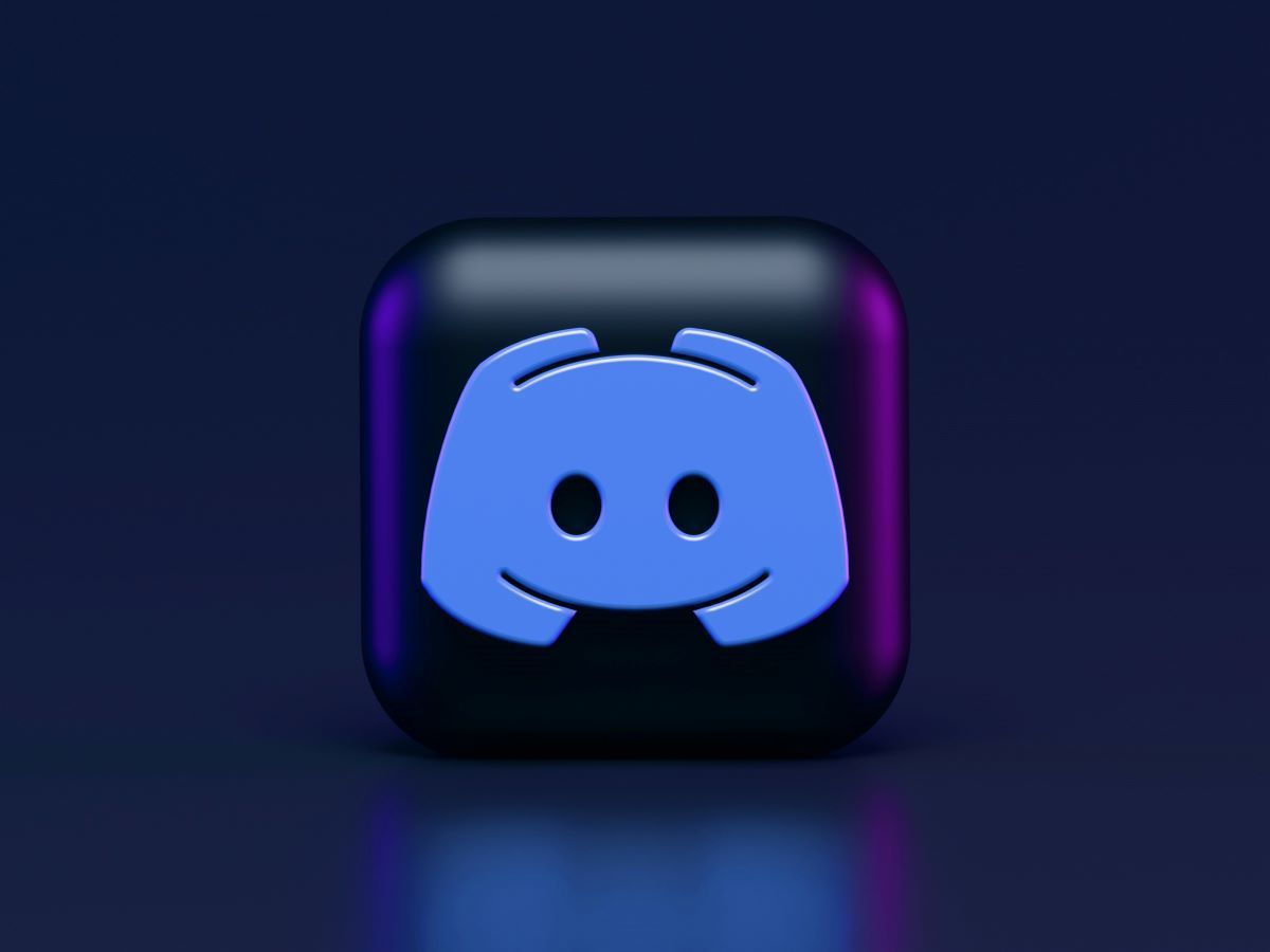 Roblox, Discord sued after 13-year-old girl dies by suicide