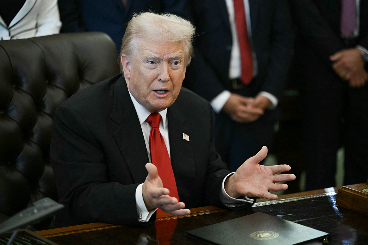 Trump's week in review: Cuts TPS status for South Sudan; Nigerian pres. responds to threat over Christian persecution