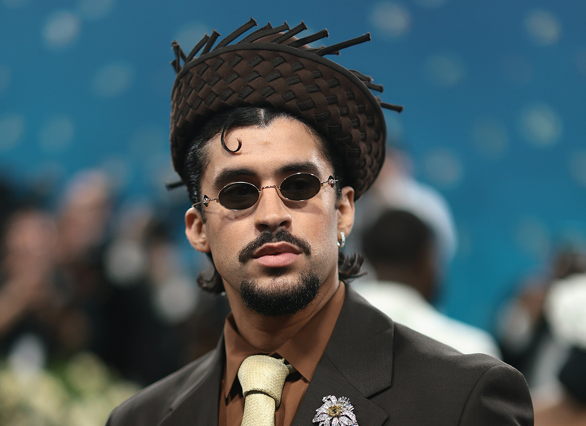 బాడ్ బన్నీ యొక్క సూపర్ బౌల్ హాఫ్‌టైమ్ షోను బహిష్కరించాలని OMM పిలుపునిచ్చింది