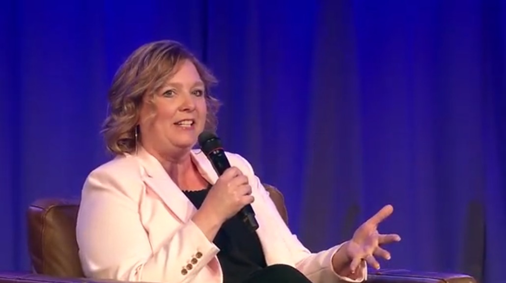 Bunni Pounds talks leading with courage of Nehemiah, ‘America Reads the Bible’ event