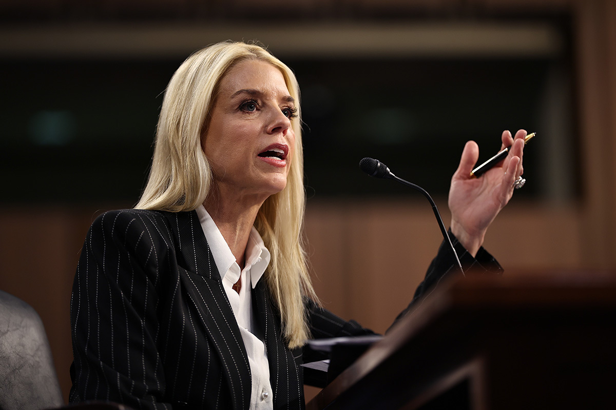 Former AG Pam Bondi recovering from thyroid cancer