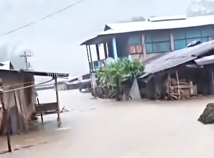 Churches washed away as flash floods cripple border town in India