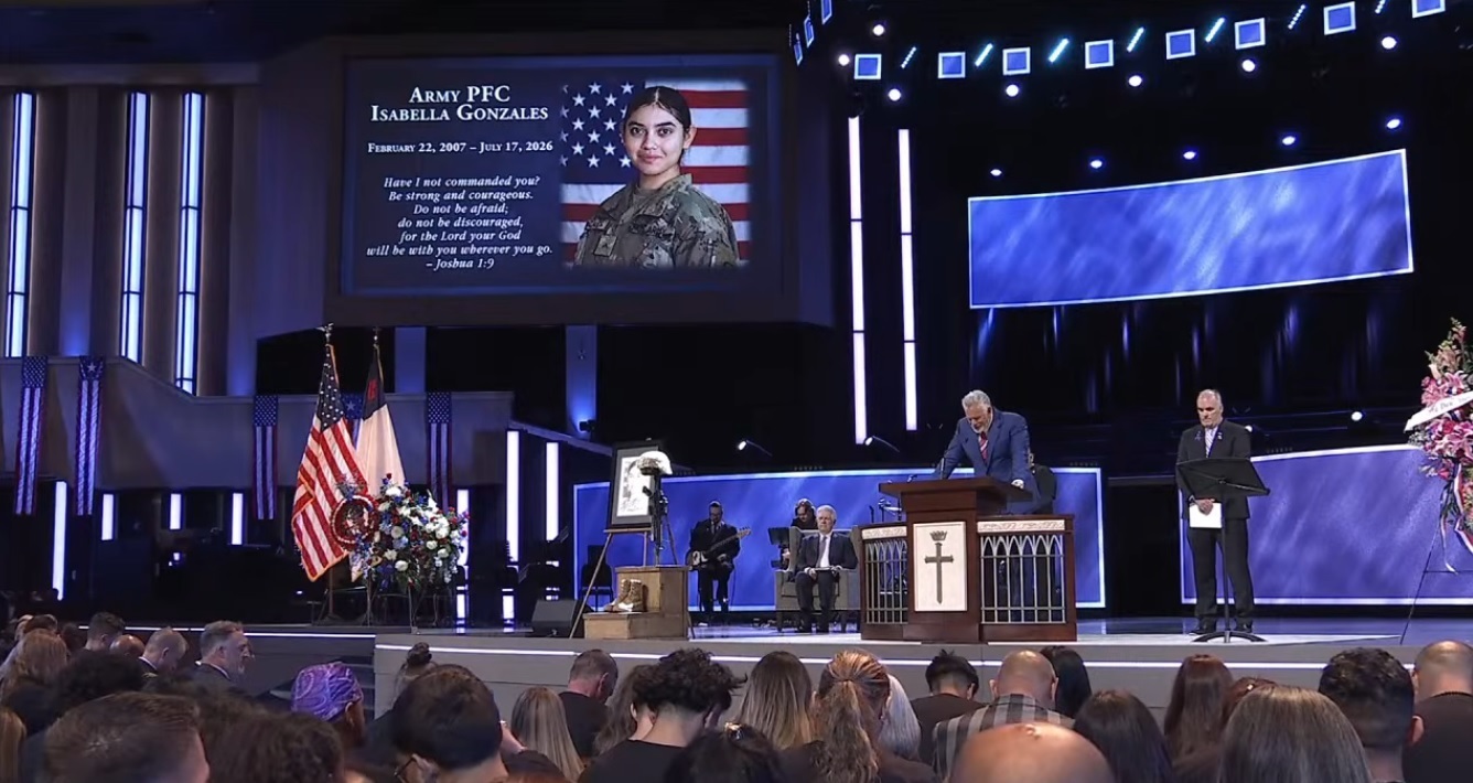 Pastors, President Trump honor fallen soldier's legacy at Texas megachurch
