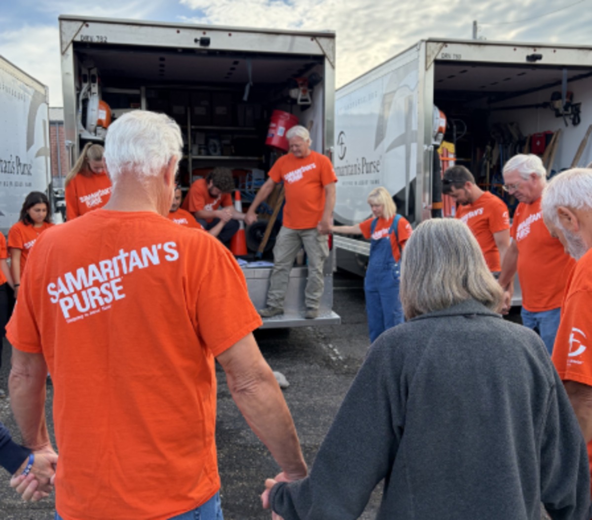 Christian aid groups provide spiritual, physical aid to surivors of Midwest flooding