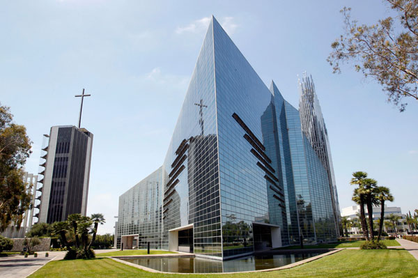 Robert Schuller Trusts Catholic Church With Crystal Cathedral