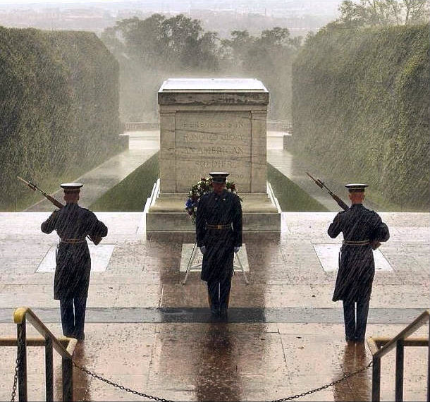 Photo Of Honor Guards At Tomb Of The Unknown Soldier Amid Storm Leaves ...