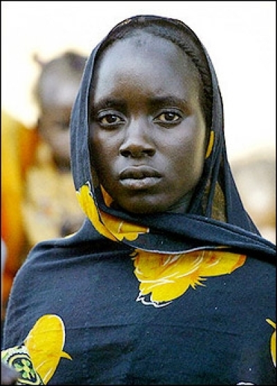 A Sudanese woman in Darfur region (AFP Photo)