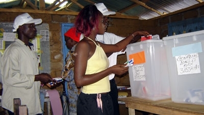 A young woman casts her ballot in Monrovia. (Photo: UMNS / Mary Miller)
