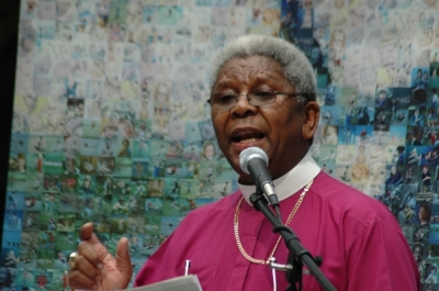 The Anglican Archbishop of Cape Town Njongonkulu Ndungane speaks at an event outside the United Nations in this September 16, 2005 file photo. Notorious among conservative African Anglicans for his liberal stance on homosexuality, Ndungane has announced