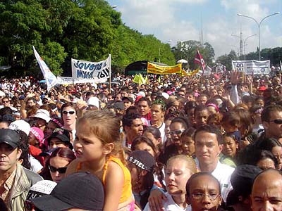 Over 2 million people gathered in Sao Paulo, Brazil for the March for Jesus, according to the organizers, on Thursday, May 26, 2005. (Photo: igospel)