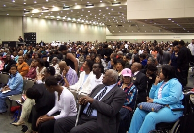 Thousands gathered at the Baltimore Convention Center to celebrate the 100th year anniversary of the Azusa Street Revival, on Friday, May 26, 2006. (photo: The Christian Post)