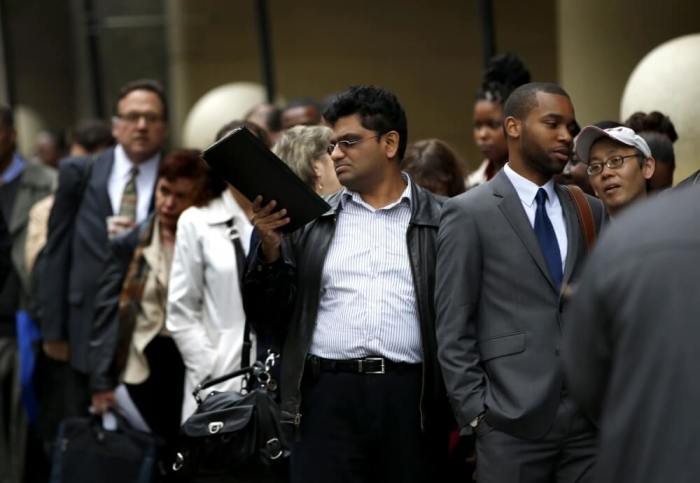 Credit : Job seekers stand in line to meet with prospective employers at a career fair in New York City, October 24, 2012. Nationally in the U.S. unemployment rates fell in 41 states from August to September the U.S. Bureau of Labor Statistics reported in its last
