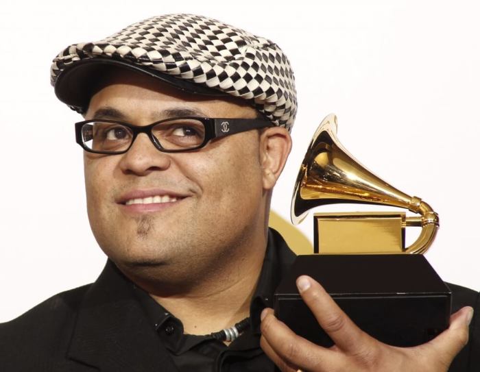 Israel Houghton poses backstage with his award for best pop/contemporary gospel album for 'The Power of One' at the 52nd annual Grammy Awards in Los Angeles, California, January 31, 2010.