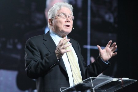 Renowned Christian evangelist Luis Palau speaks at the closing ceremony of the "Movement Day Global Cities" conference at the Jacob Javits Center in New York City on Thursday, October 27, 2016.