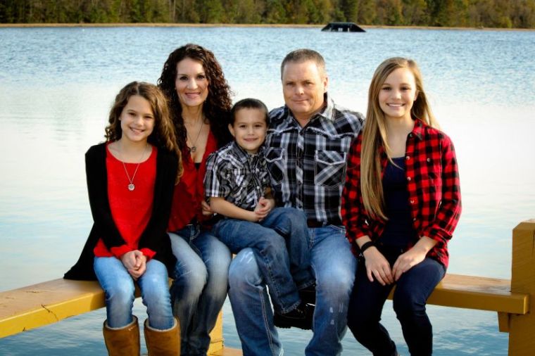 'Shields of Strength' creator Kenny Vaughan and his family. From left to right: Grace, Tammie, Kennedy, Kenny, and Faith.