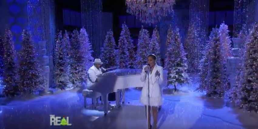Adrienne and Israel Houghton perform "Little Drummer Boy" on the daytime talk show "The Real" on December 15, 2016.