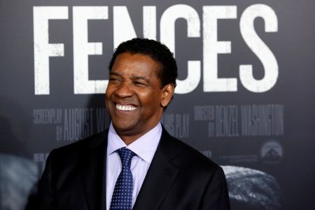 Actor Denzel Washington attends the premiere of "FENCES" in Manhattan, New York City, December 19, 2016.