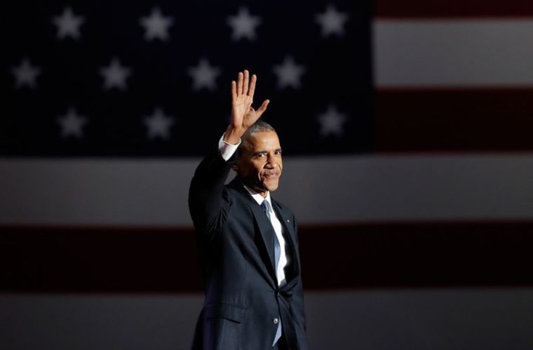 U.S. President Barack Obama acknowledges the crowd as he arrives to deliver his farewell address in Chicago, Illinois, January 10, 2017.