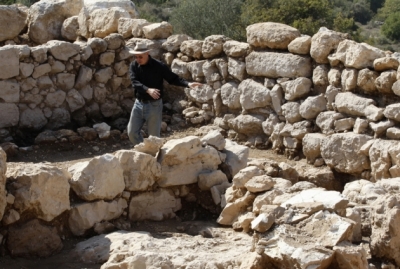 Archaeologists in Israel said some 20 km (12 miles) from Jerusalem, on November 2, 2008, that they had unearthed the oldest Hebrew text ever found, while excavating a fortress city overlooking a valley where the Bible says David slew Goliath.