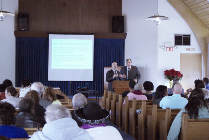 Worship service held at Indian Mound Avenue Church of Christ, a multiethnic congregation located in Norwood, Ohio, that was established on Jan. 1, 2017.