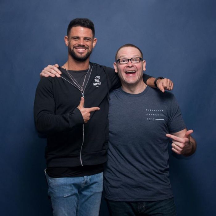 Pastor Steven Furtick of Elevation Church, North Carolina (L), and Pastor Perry Noble (R), who founded NewSpring Church in South Carolina.