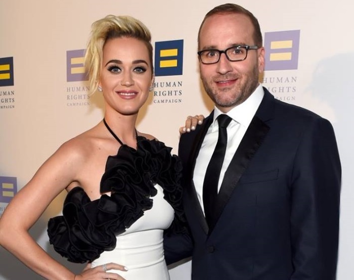 Pop singer Katy Perry (L) and Human Rights Campaign President Chad Griffin.